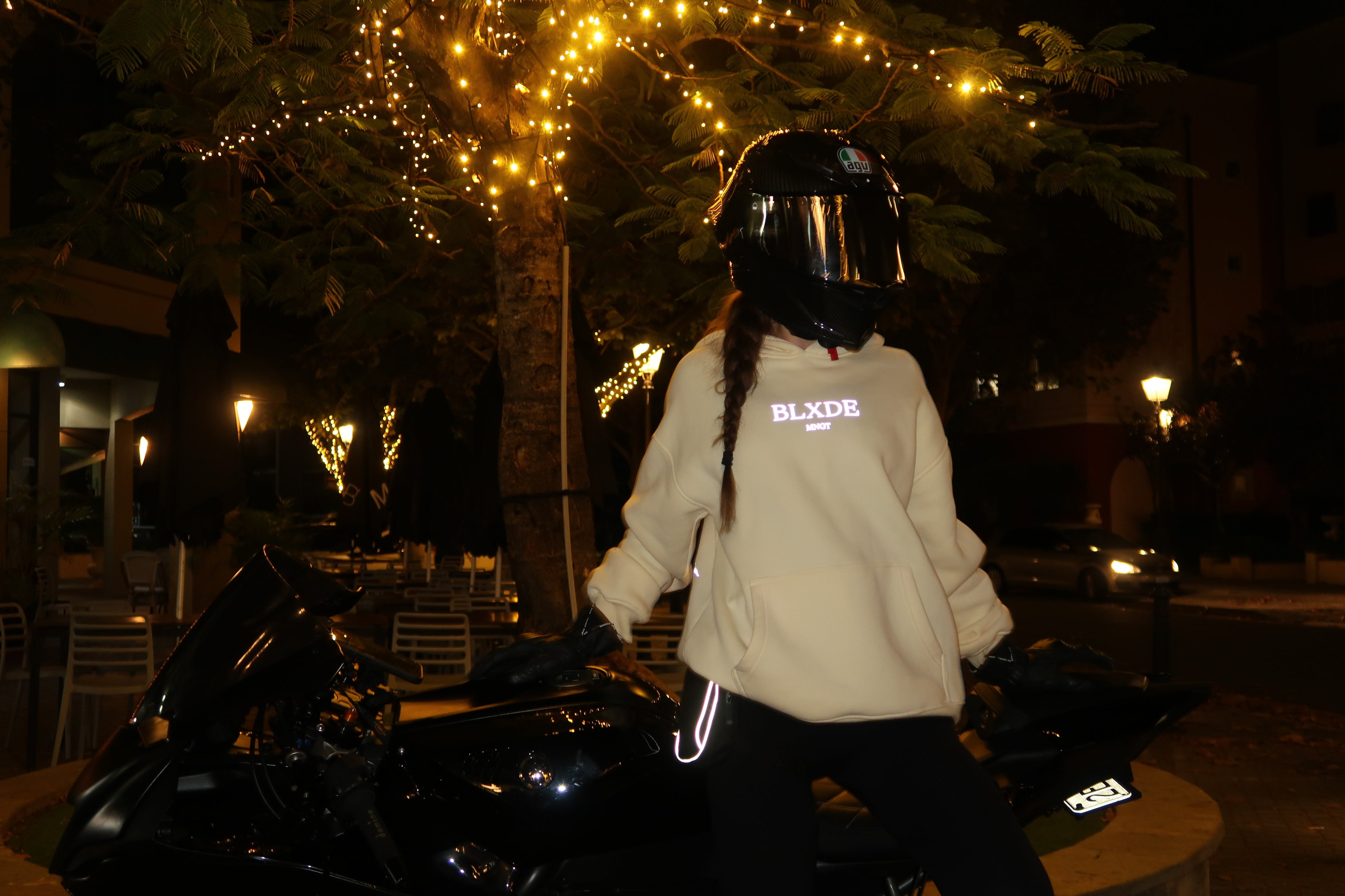 IVORY HOODIE